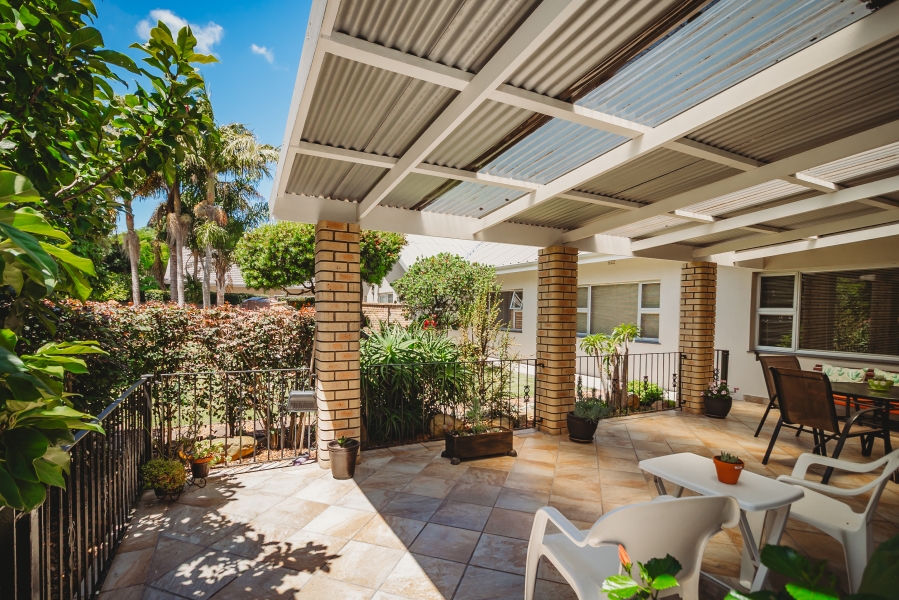 5 Bedroom Property for Sale in Heather Park Western Cape